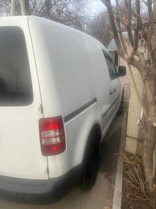 Volkswagen Caddy 2012 года 1,6 Дизель