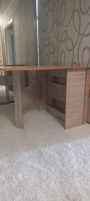 Продам стол раскладной