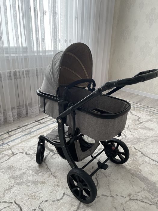 Детская коляска в хорошем состоянии