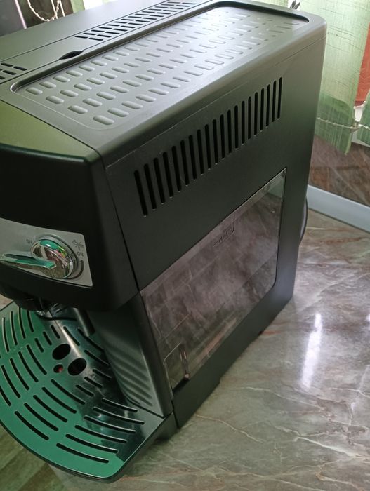 Expresor, espressore: Delonghi Magnifica eco