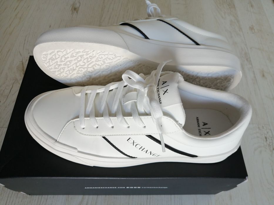 Продавам мъжки сникърси Armani Exchange 41 номер