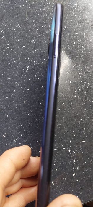 Телефон  XIAOMI.