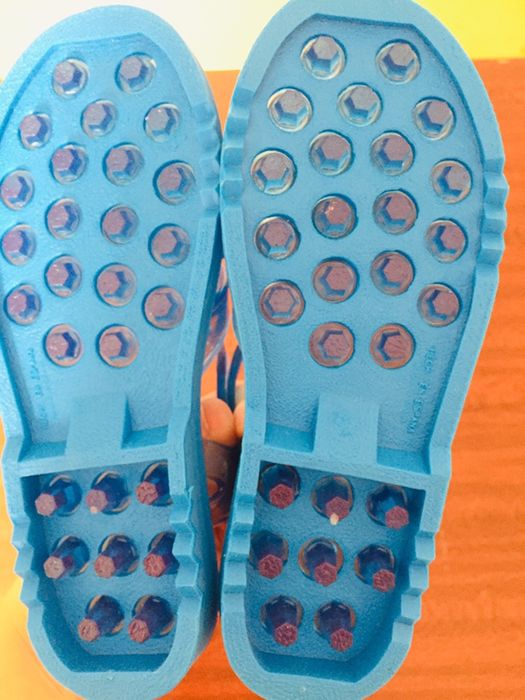 Сандалии пляжные