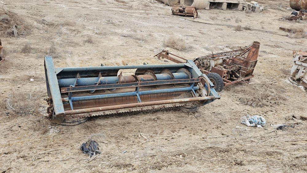 Марал комбайн сотилади