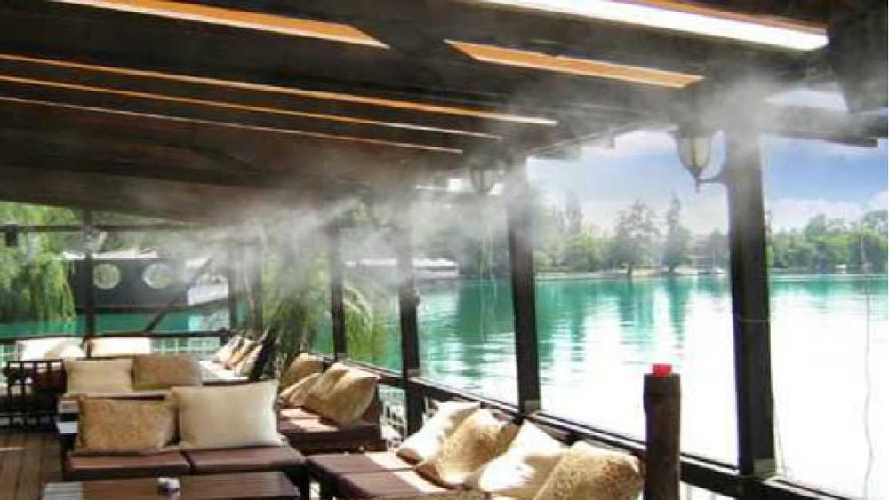 Racoare vara in plina canicula, camping, parc rulote