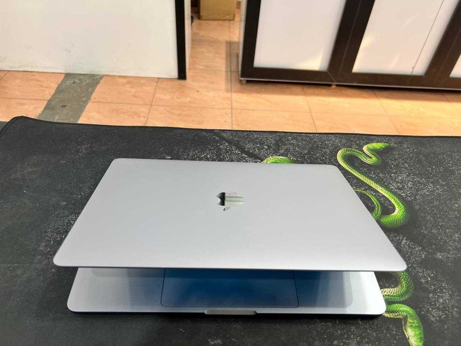 MACBOOK pro M1 2020