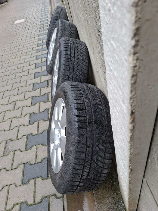 Roți complete Audi 225/55 R16