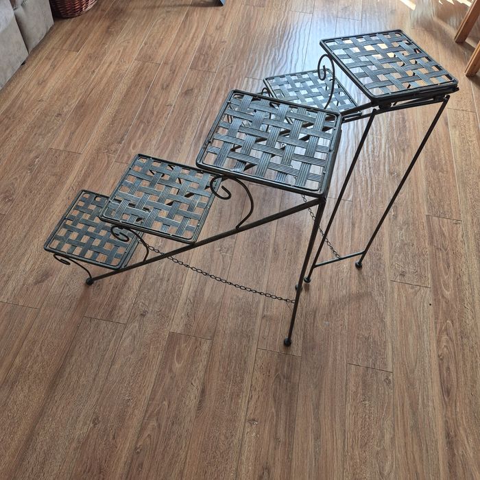 Подставки для цветов