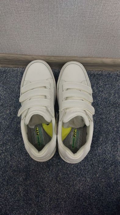 Новые кроссовки Skechers, оригинал из США, размер 41,5/42