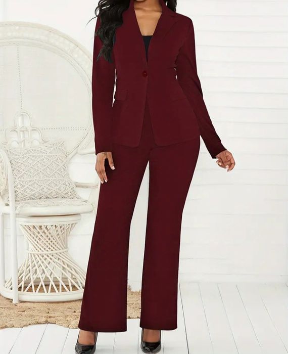 Брючный костюм М (48 размер)