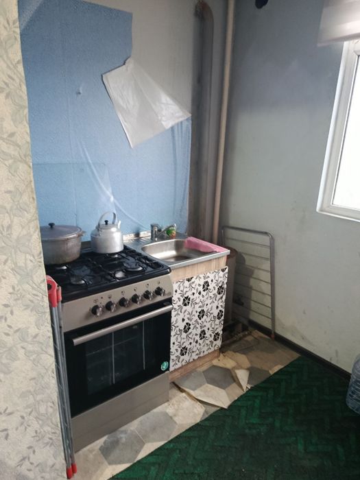 1 xonali kvartira ijaraga beriladi.