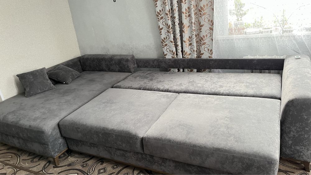 Стильный угловой диван