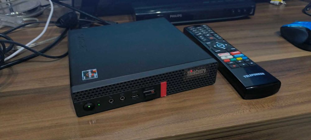 Lenovo ThinkCentre МИНИ M75q G1 Tiny, Ryzen 3 3200GE, 16GB, 256GB NVMe