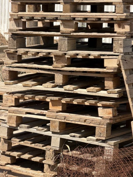 Поддон сатылады 1штугі 700теңге