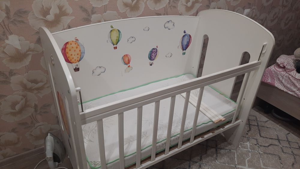 Кроватка детская