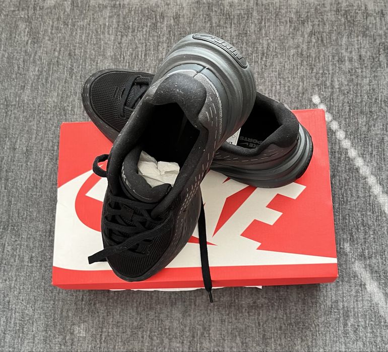 Маратонки Nike UPLIFT SC