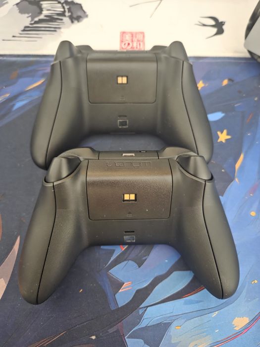 Statie de incarcare + 2 Controllere Xbox X/S
