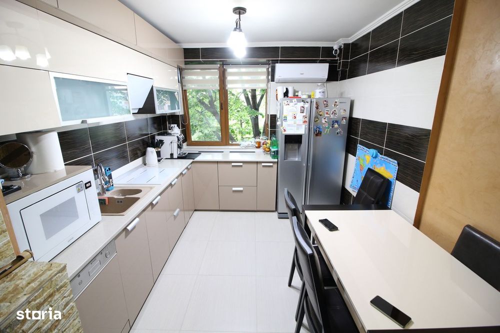 3 camere dec. Micro 17, etaj 3, renovat, 70mp
