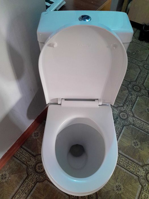 Продам б/у унитаз