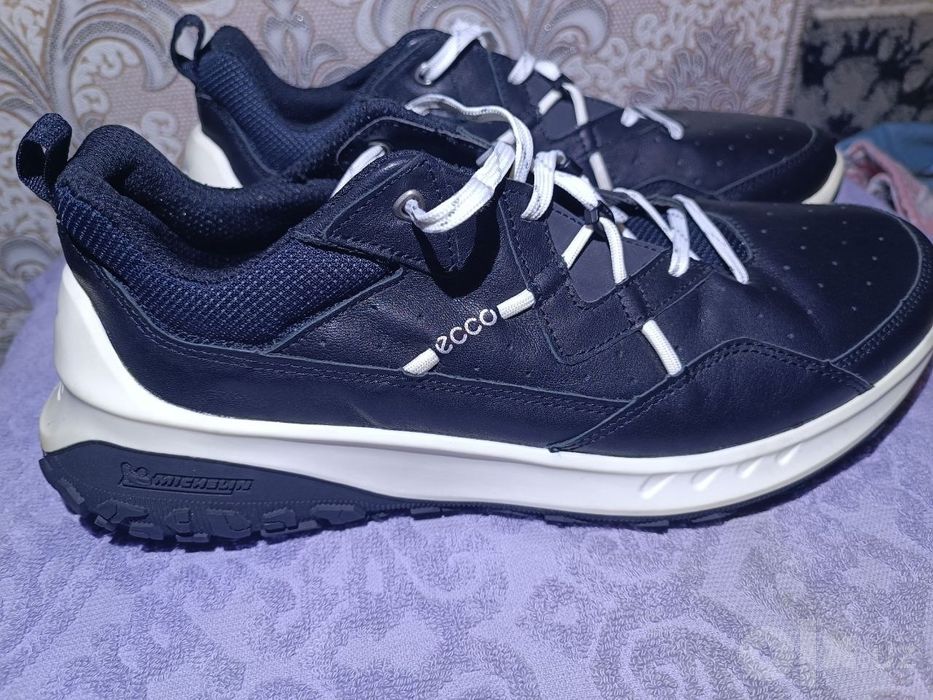 Продаются кроссовки Ecco