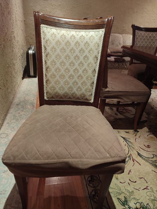 Продам стол с стульями