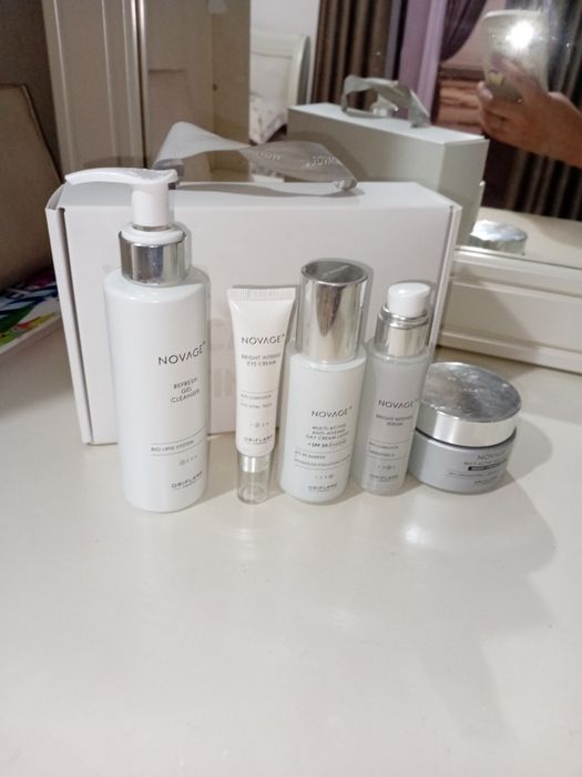 Oriflame.Novage dog'larga ajinlarga qarshi oqartiruvchi seriya .