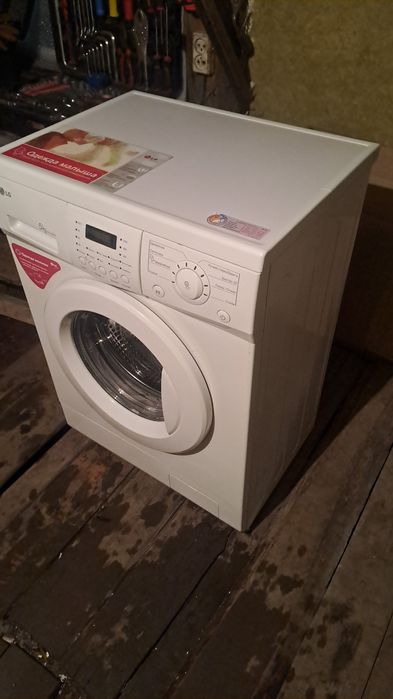 Продам стиральную машину автомат