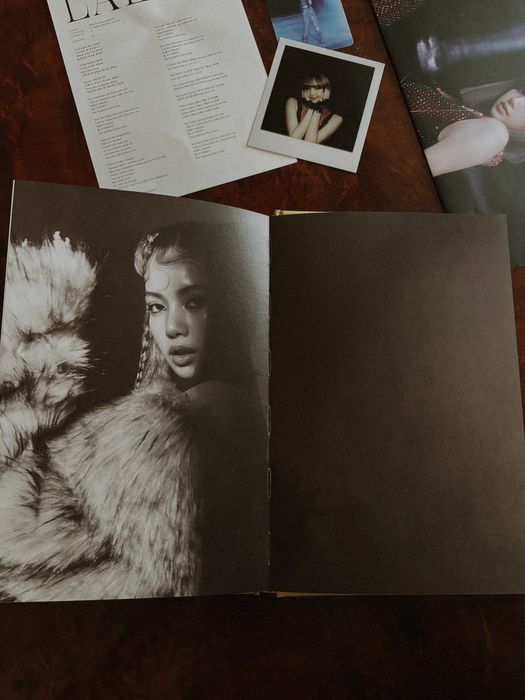 Альбом Lalisa/BLACKPINK