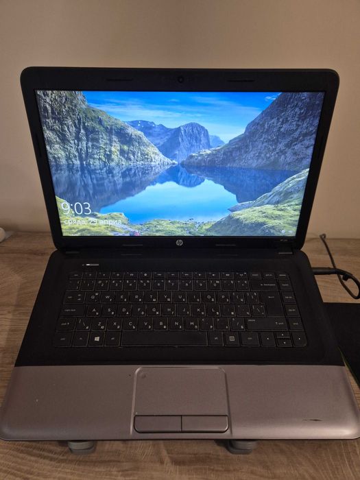 Бюджетен лаптоп HP 250 (8GB RAM, 240GB SSD) с мишка, клавиатура и подарък