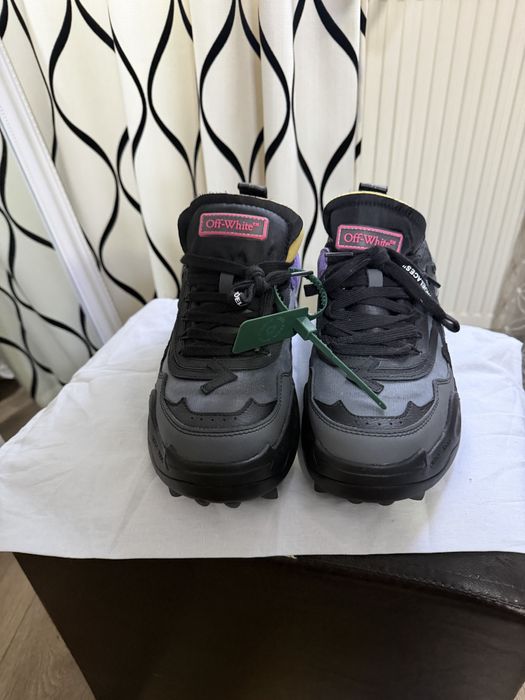 Adidasi Off White Odsy 1000