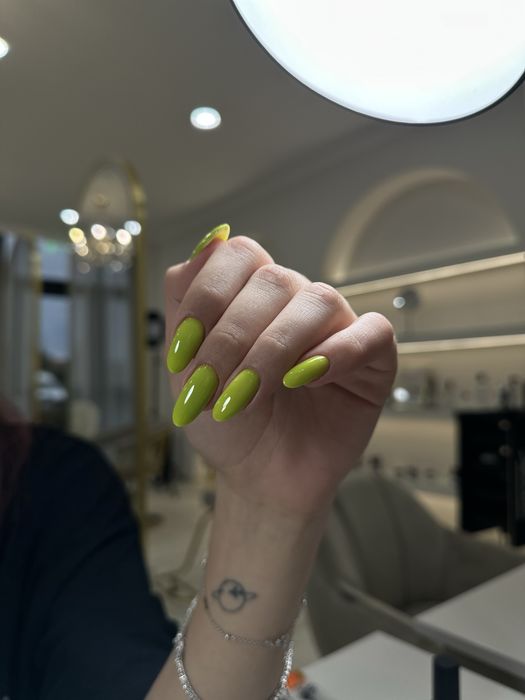 Unghii Premium | Manichiură Gel | Salon ICONIC 2.0 Nufărul | Programări Deschise