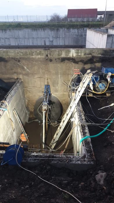 Taiat beton carotat găurit spart piconat demolari profesional