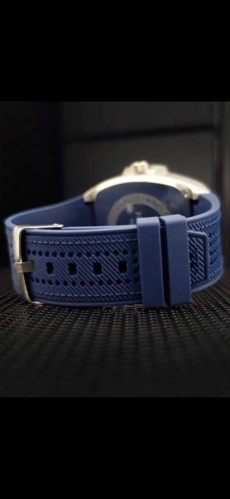 Часы Hublot синие