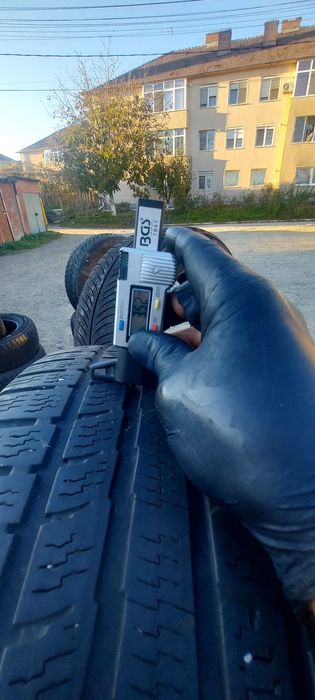 4 cauciucuri de iarna 235 55 r17 nokian