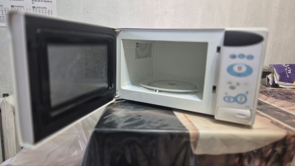 Продается микроволновая печь Samsung