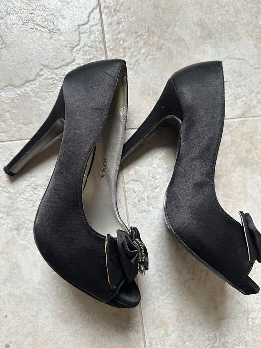 Официални сатенени обувки