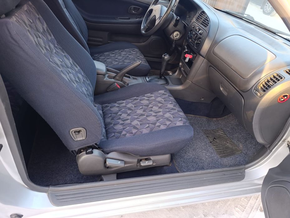 Продам Митсубиси Кольт автомат