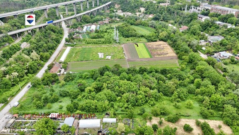 Поземлен имот за продажба в местност Ломски отдел