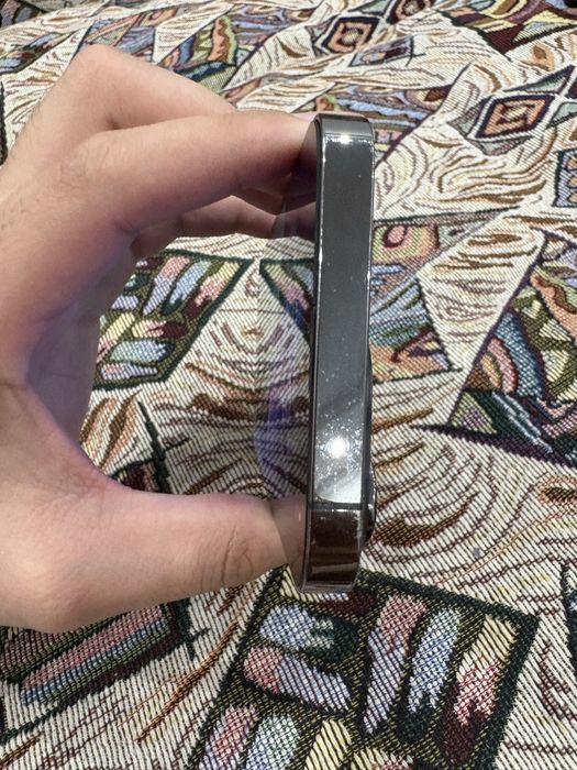 Продам iphone 13pro 128gb