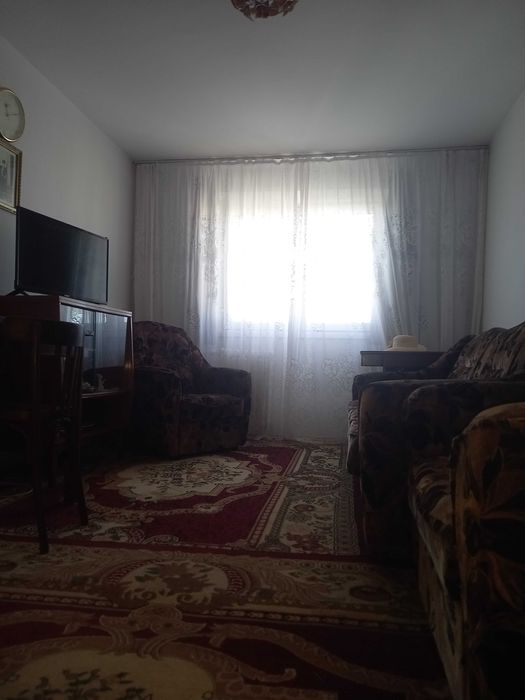 Vand apartament 2 camere