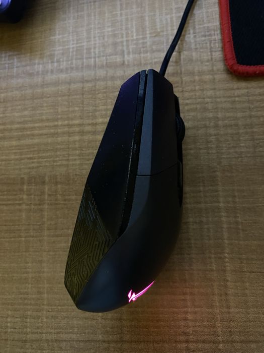 Продам мышку ASUS ROG Strix Impact