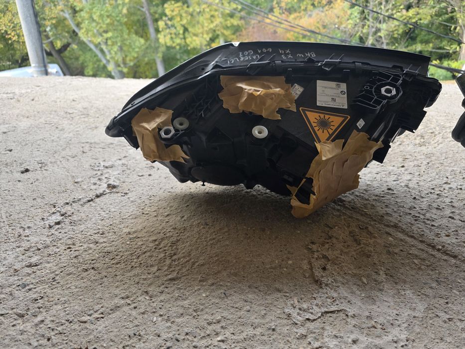 Bmw X3 G01 X4 G02 LCI Laser ляв и десен фар 2023
