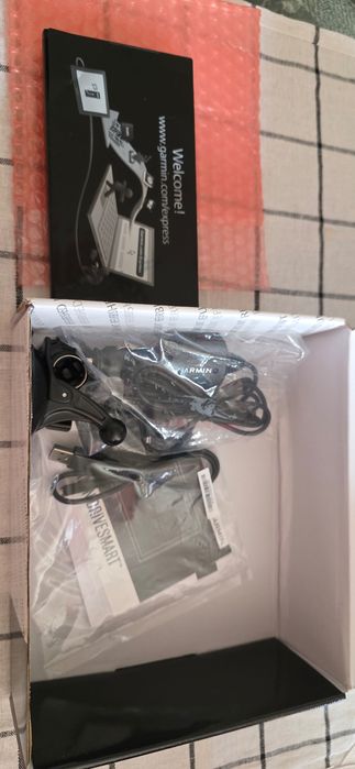 Навигация Garmin Drivesmart 61 7 инча карти за цяла Европа и Турция