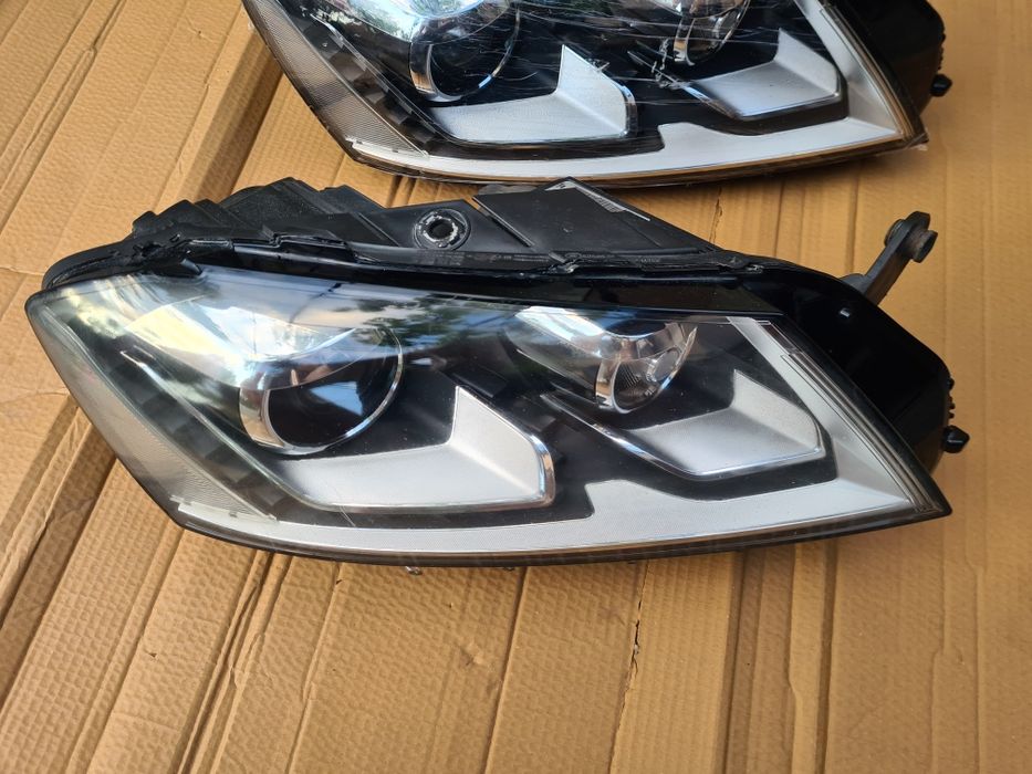 Far dreapta VW Passat B7 Europa/Far xenon Passat B7