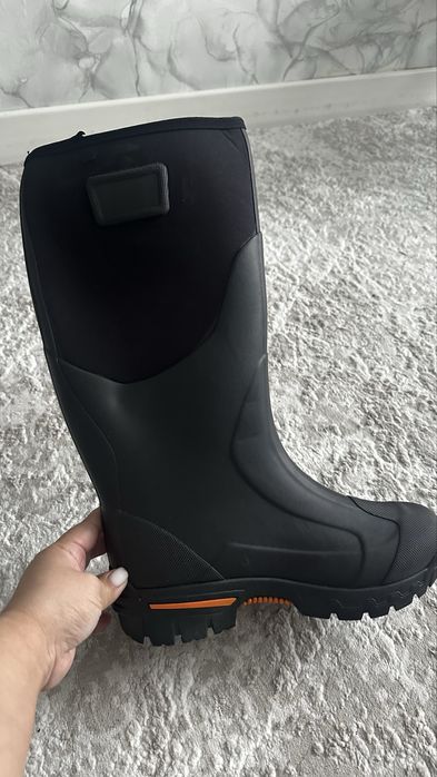 Резиновые сапоги