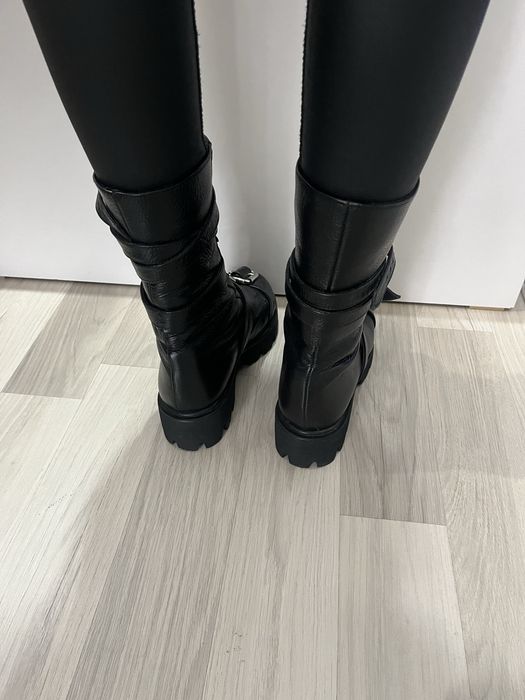 Bocanci negri Moja Combat