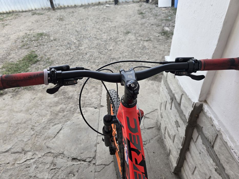 Двух подвес ерик 300