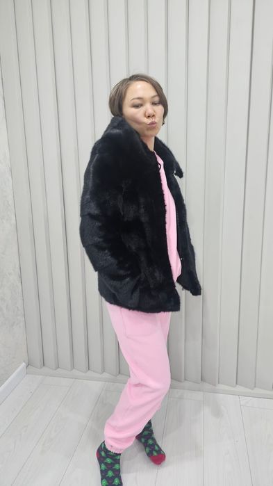 Продам норковую шубу