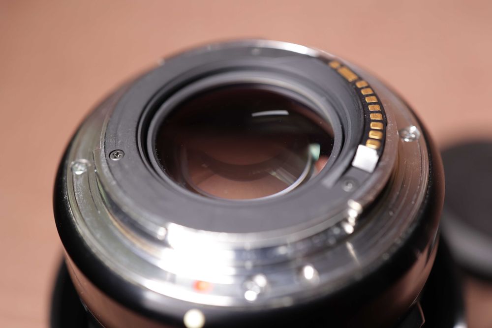 Obiectiv Sigma 50 mm f 1.4, montură Canon EF