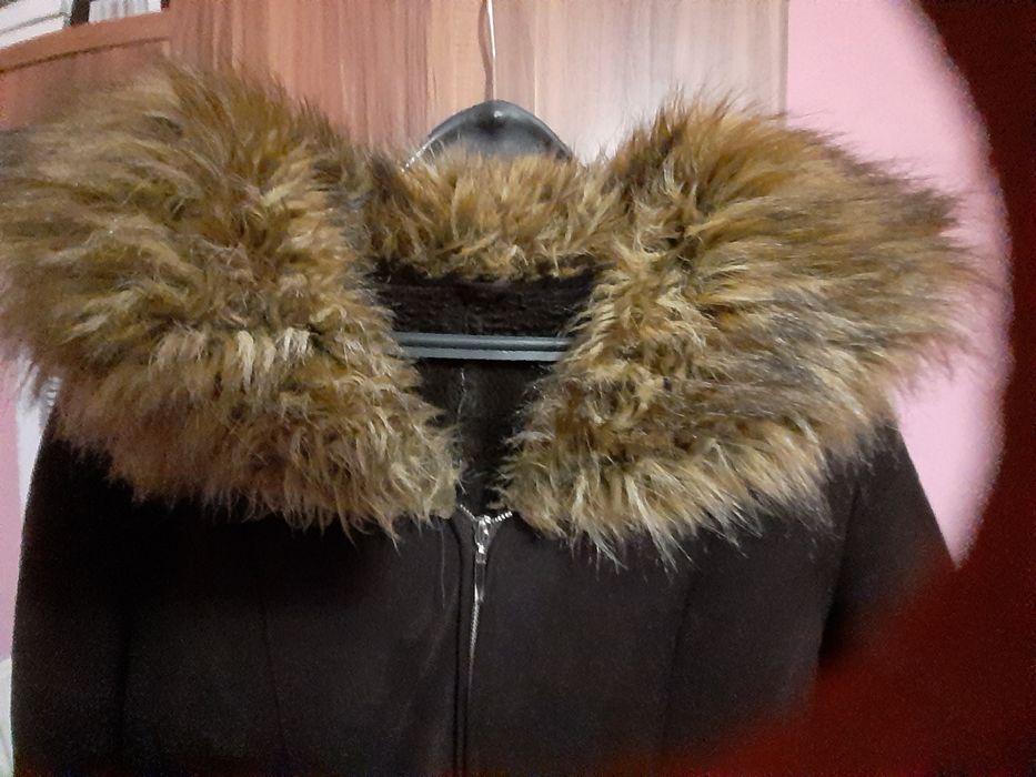 Късо дамско кожено Яке